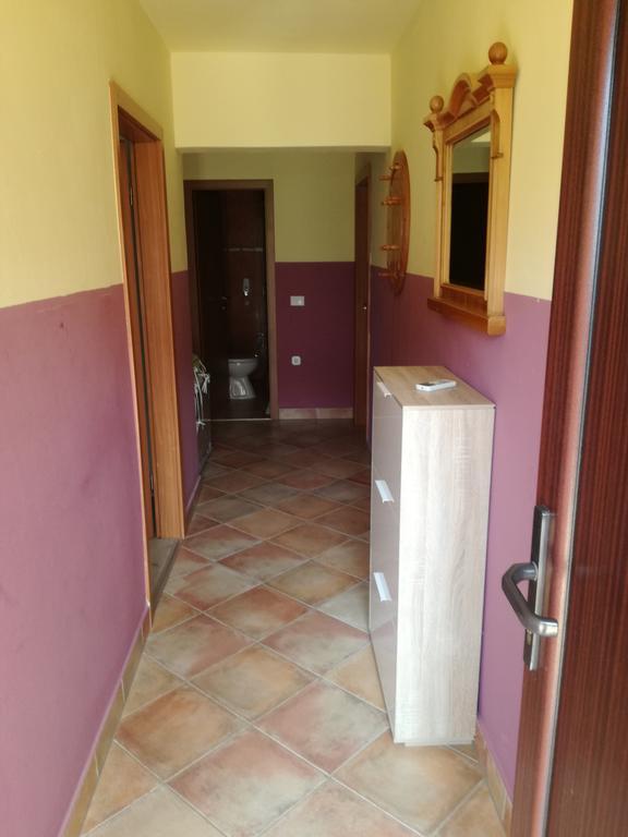 Apartment Nela Funtana Buitenkant foto